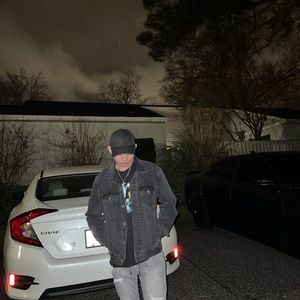 Meet your Posher, Joel